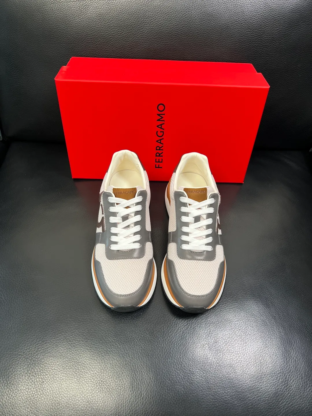 Men's shoes 💰820 Ferragamo High-quality top craftsmanship Ferragamo counters sell original factory configuration, imported original cowhide from Italy, imported water-dyed cow lining, soles: original factory special original soles are super comfortable, original factory and single goods, welcome to compare at the same time at the counter, code number 38-44 (customized 45 46)